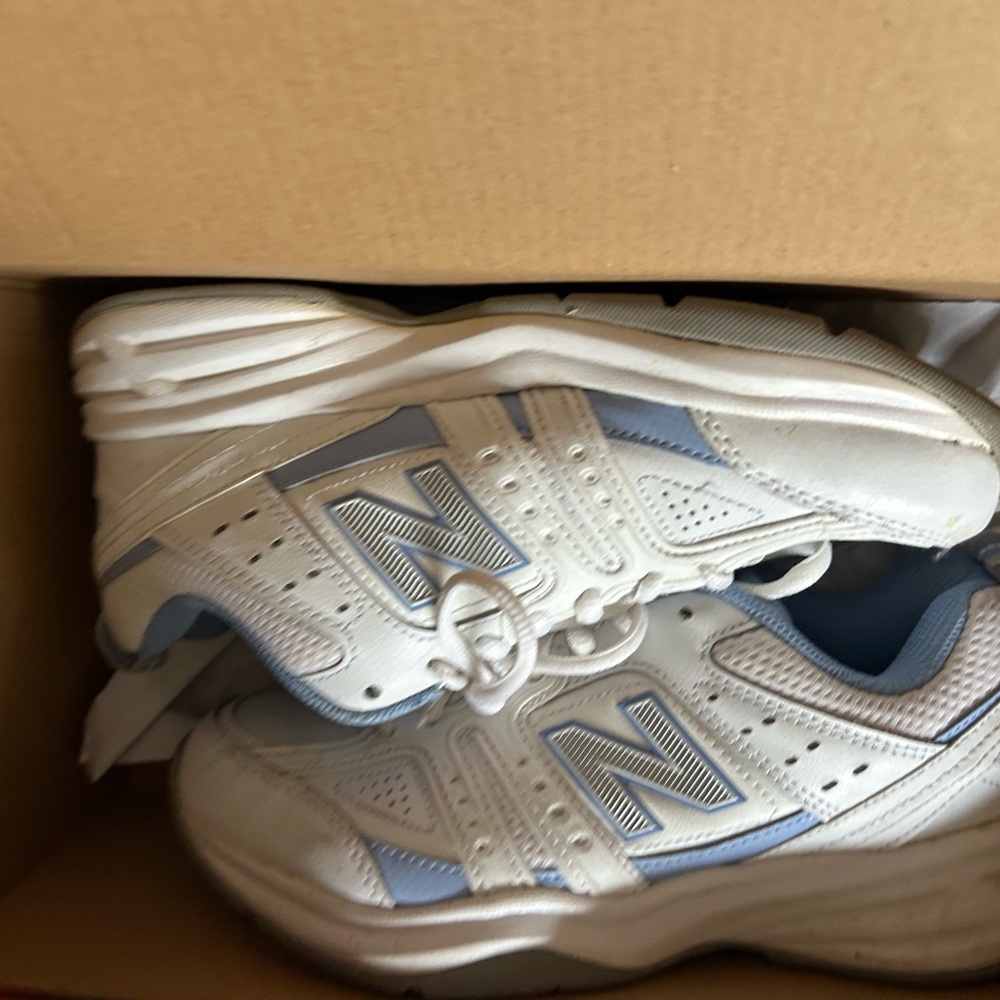 New Balance 409 White and Blue vintage Sneakers